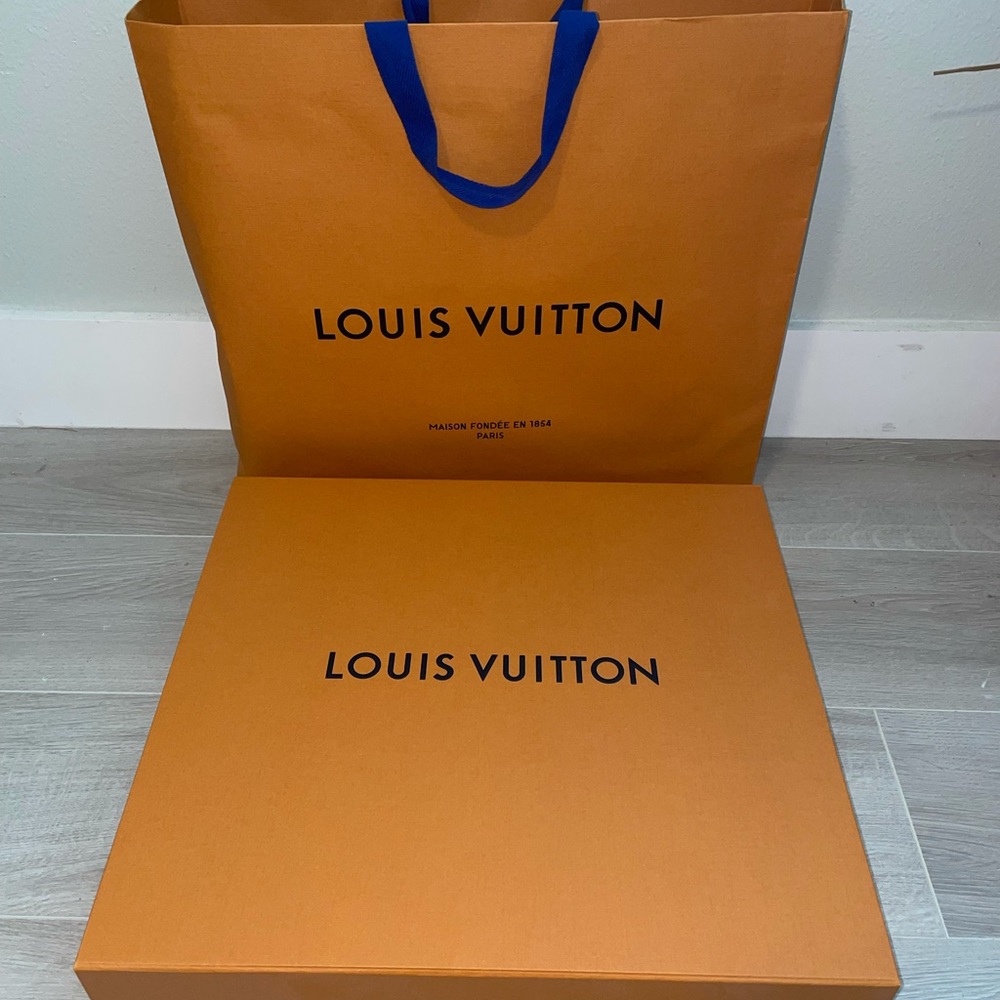 LOUIS VUITTON SHOPPING BAG WITH BOX AND DUST BAG!